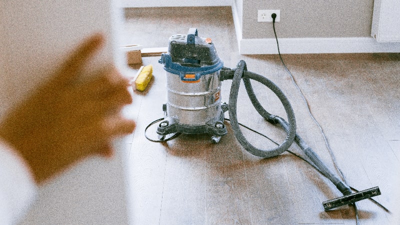 Vacuums for Garage Floors
