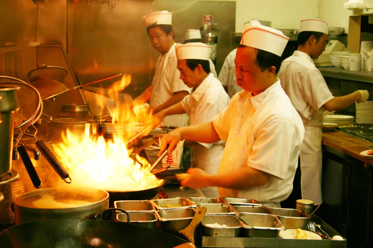 how to clean a fryer in restaurant